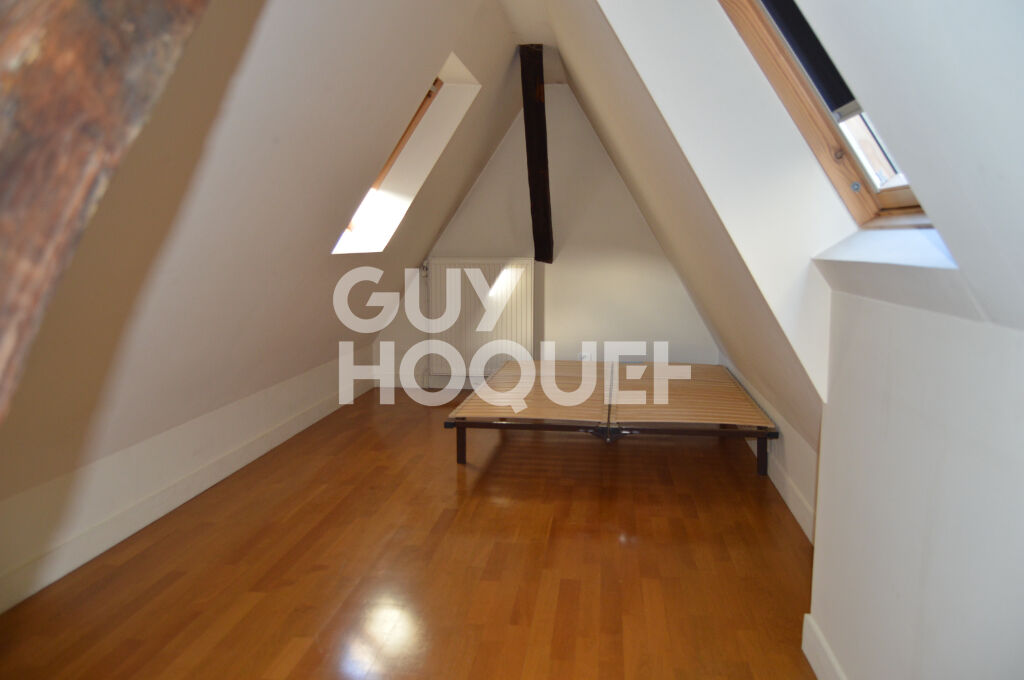 Location : maison T6 à SAUMUR centre-ville