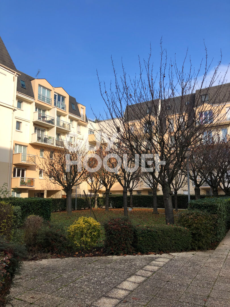 Appartement 2 pièces à louer à Savigny-sur-Orge, rez-de-chaussée, avec garage et cave