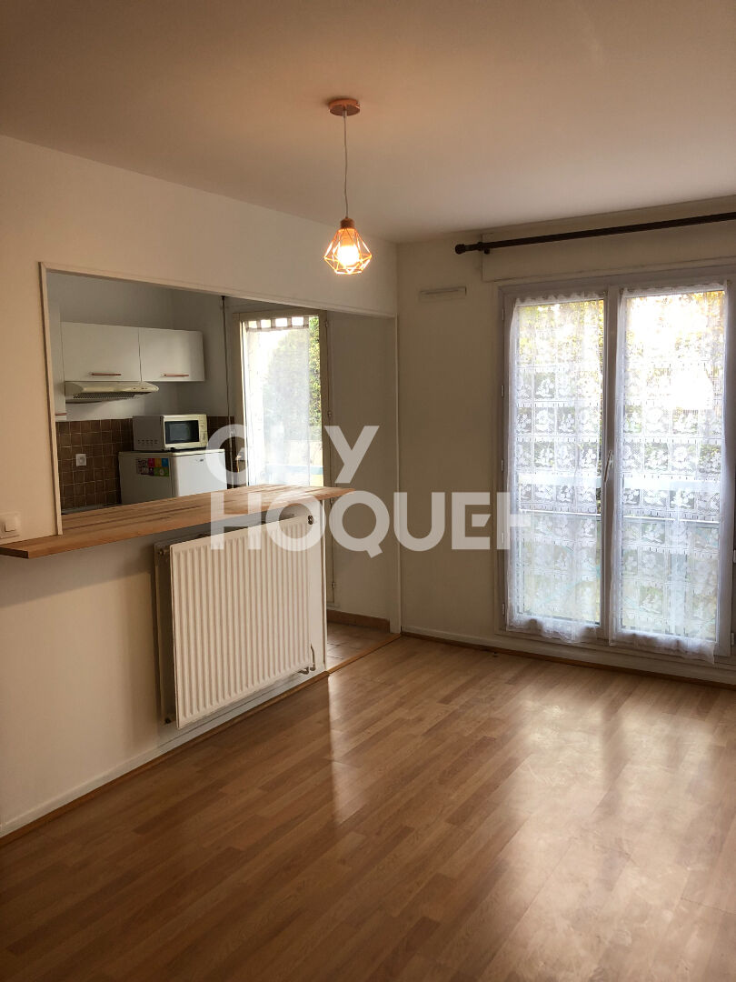 Appartement 2 pièces à louer à Savigny-sur-Orge, rez-de-chaussée, avec garage et cave