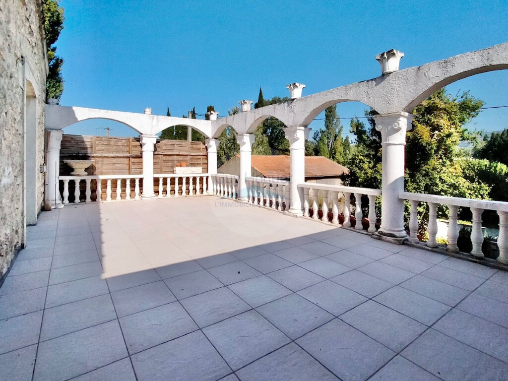 3 pièces, Calme, luminosité, terrasse de 50m² et jardinet privatif