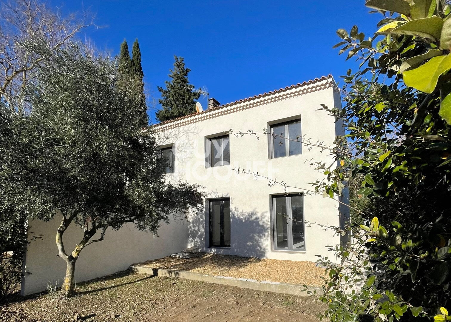 Magnifique maison rénovée avec goût à Lamanon