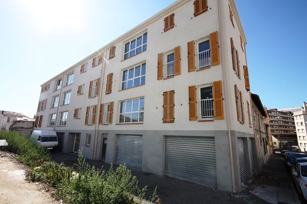 Location : appartement T2 (40 m²) à MARSEILLE