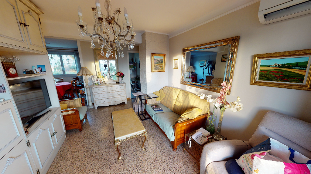 Vente d'un appartement T4 (65 m²) à MARSEILLE Résidence Val Aux Pins 13013.