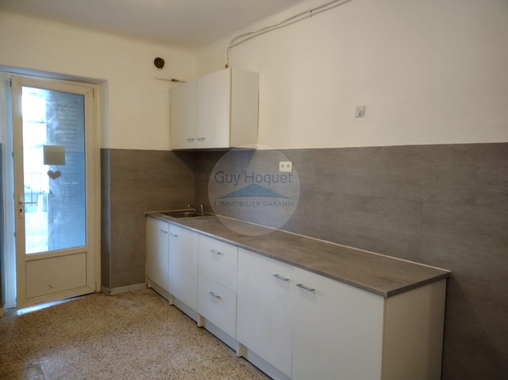 Location : appartement 2 pièces au rez-de-chaussée aux PENNES MIRABEAU