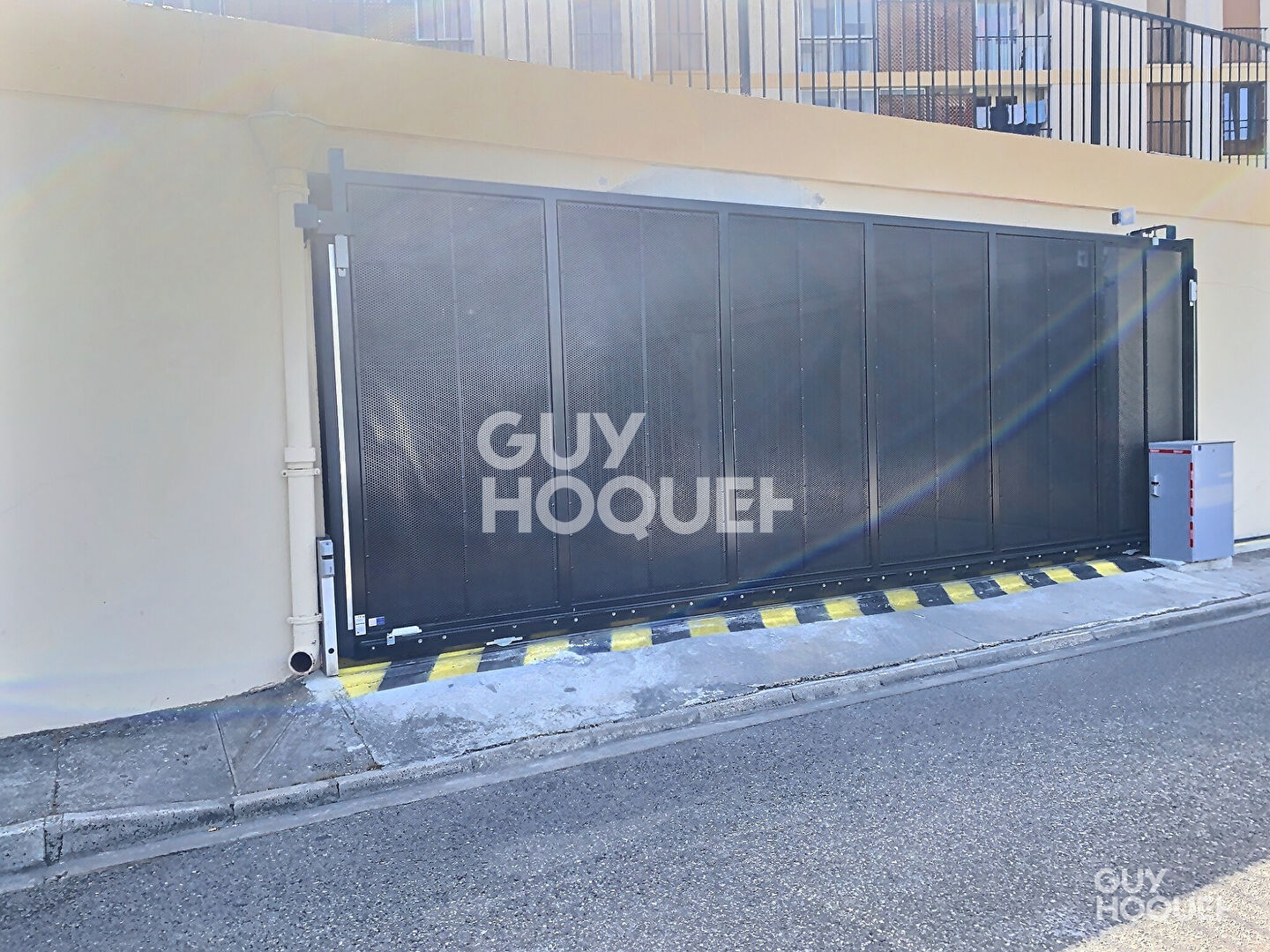 Parking / box 15 m2 Marseille 13015