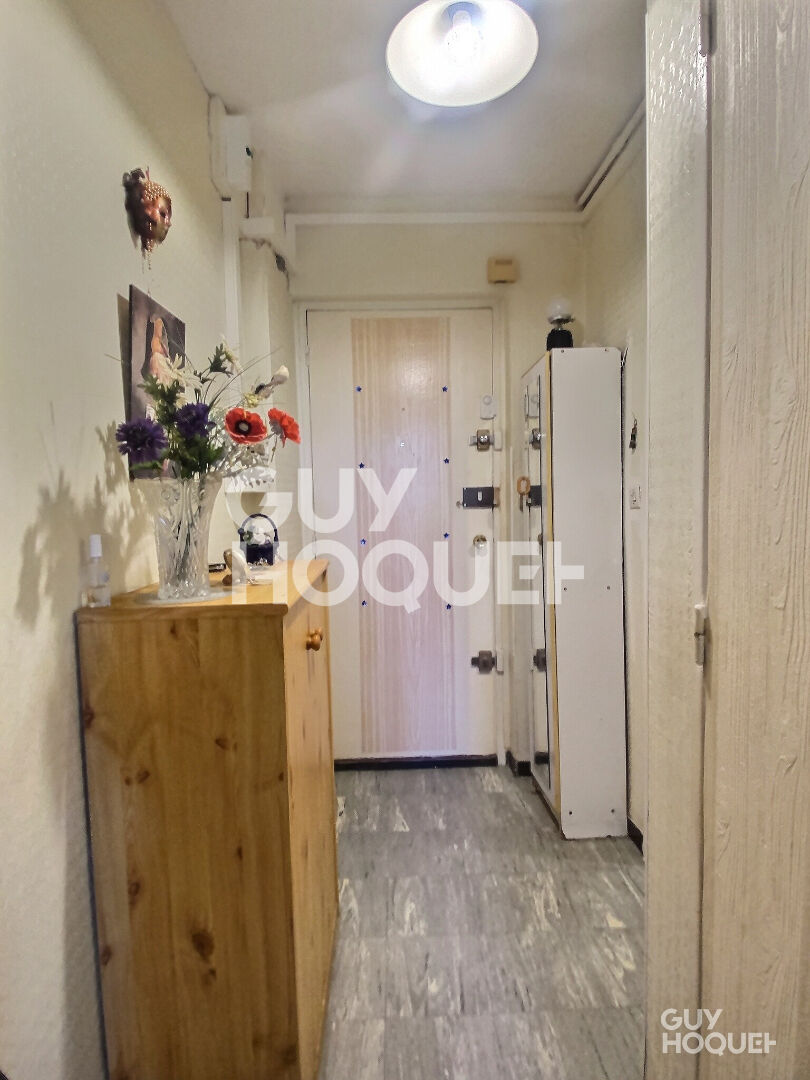 Vente : appartement t2 MARSEILLE 13015 - CABUCELLE - Résidence Madrague Ville
