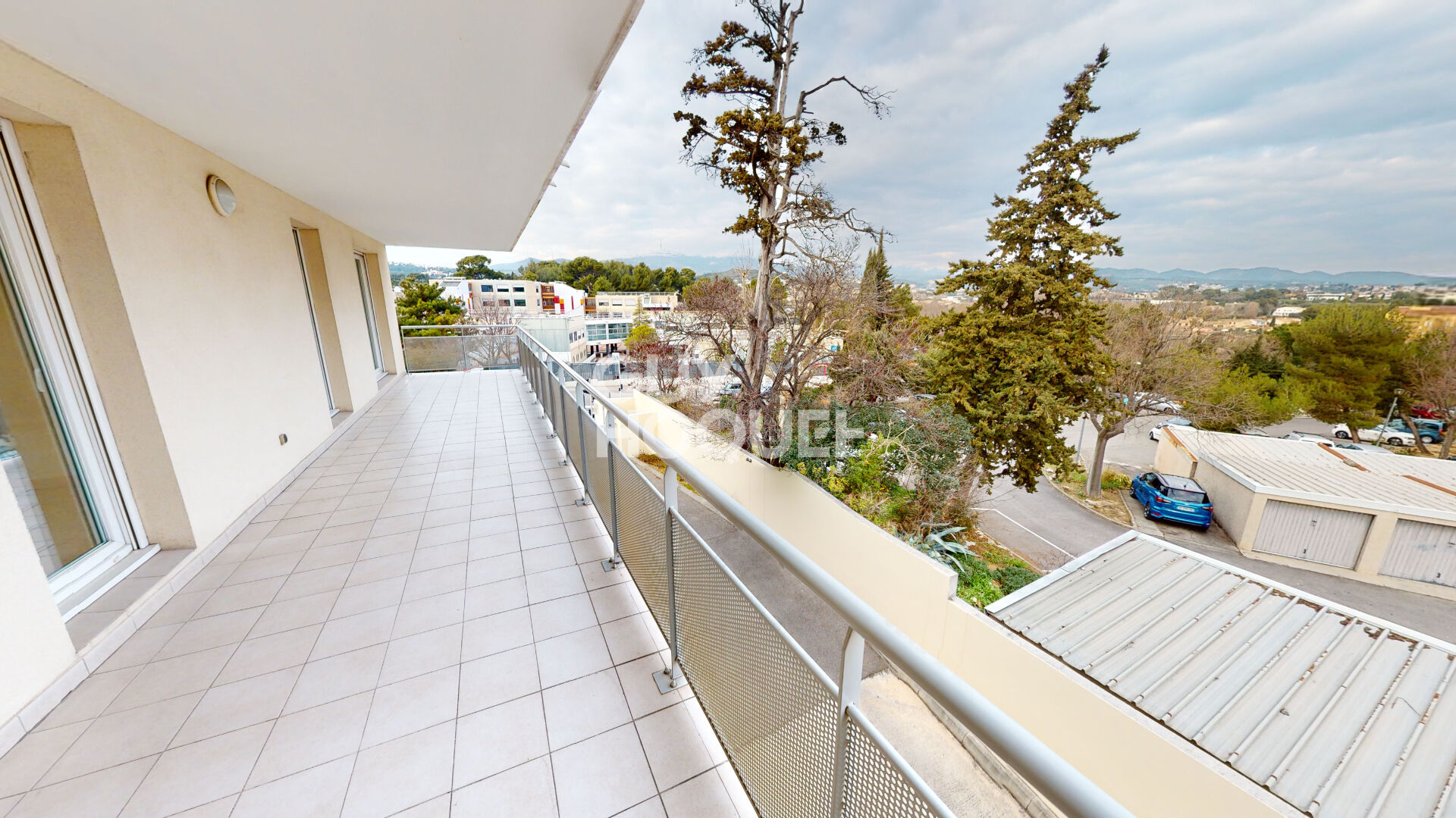 VENTE : appartement F3 (61 m²) + garage à 13E ARRONDISSEMENT Résidence Isis.