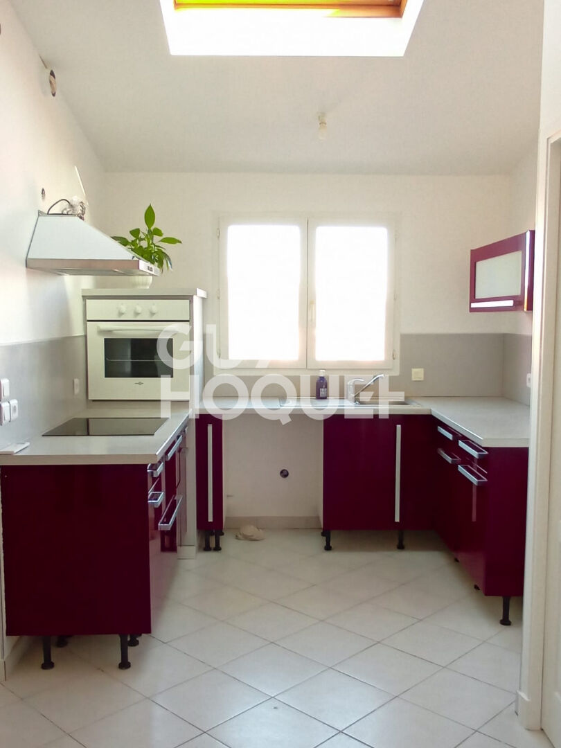 MARSEILLE : appartement 2 pièces (35 m²) à louer VERDURON
