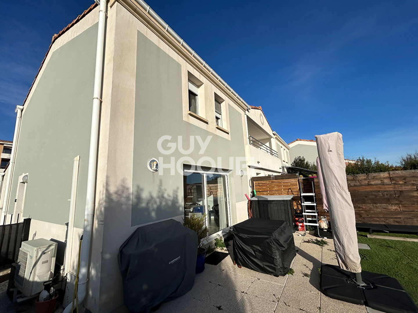 VENTE : maison F4 (82 m²) à MARSEILLE 13015 Saint Antoine Vue Mer.