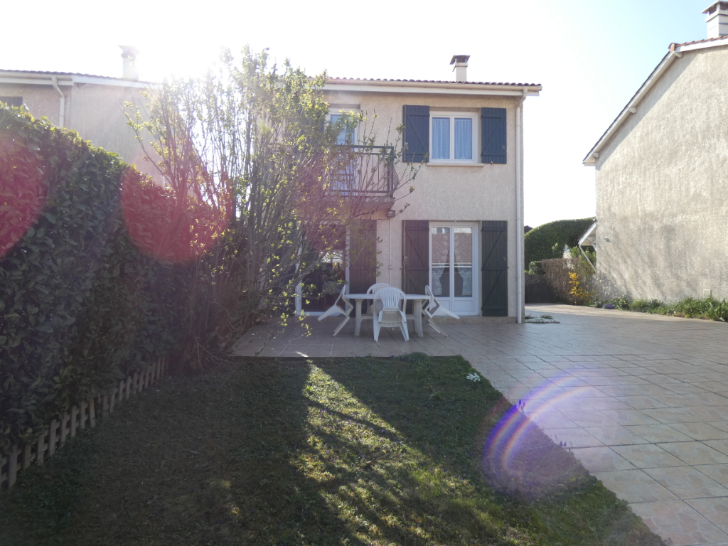 A vendre CORBAS, Maison 4 pièces