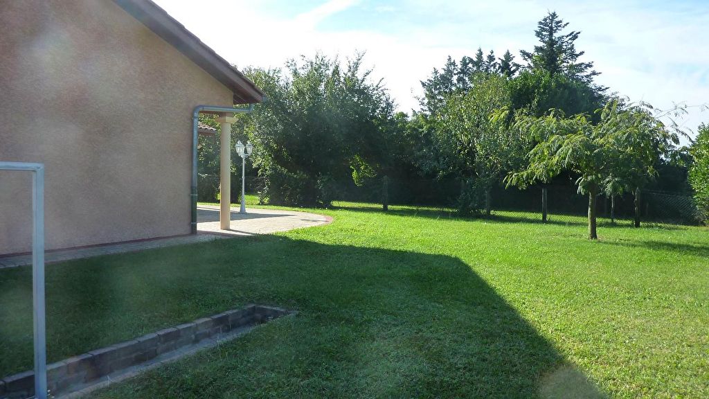 Belle maison récente de plain pied 3 chambres avec 600 m² de terrain