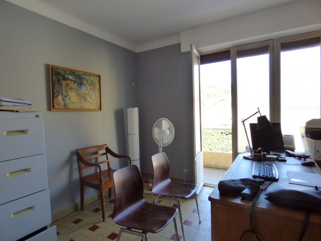 Appartement d'une surface habitable de 64 m² à vendre à FEYZIN (69320).