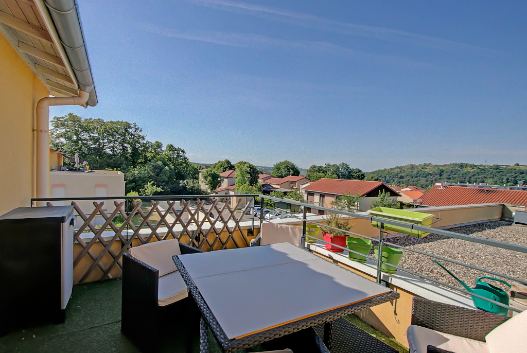 Appartement 2 pièces de 47 m2 avec terrasse et garage