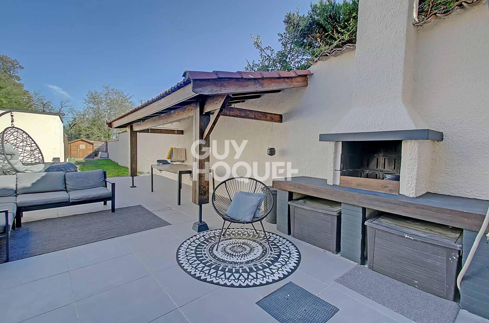 A vendre, Appartement Solaize 3 pièces 55 m2 utile en duplex avec un jardin de 120 m² et un stationnement