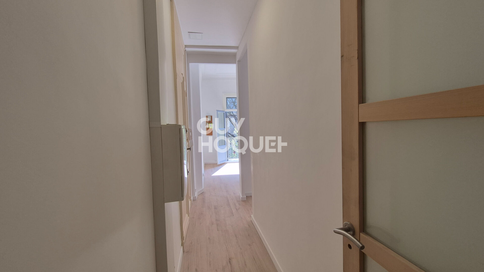 Superbe appartement haussmannien  Entièrement rénové  Centre-ville