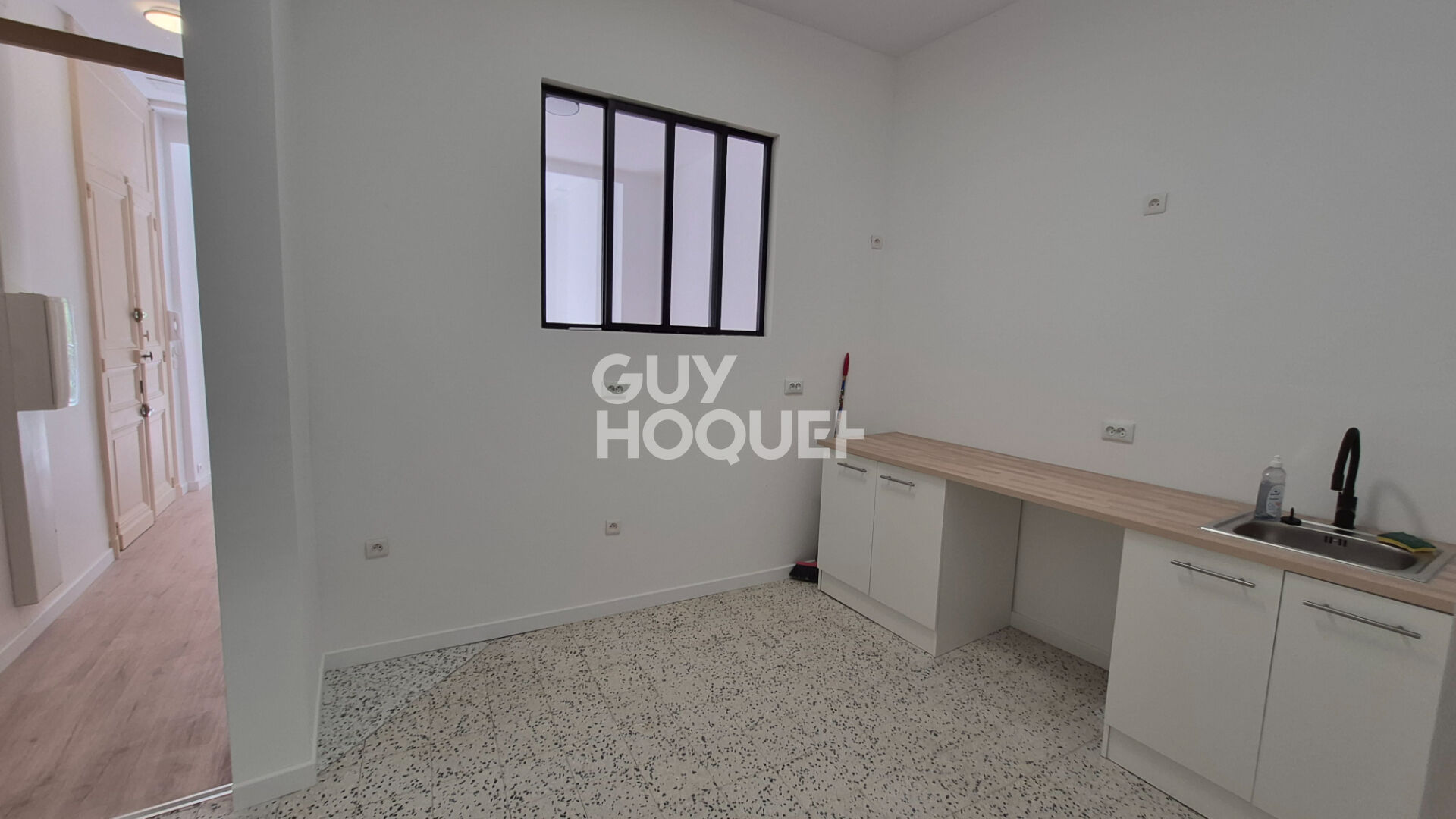 Superbe appartement haussmannien  Entièrement rénové  Centre-ville