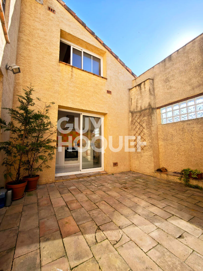 Maison de village 73 m² en duplex avec patio privatif , Mireval
