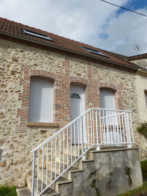 ESTERNAY  MAISON SANS JARDIN