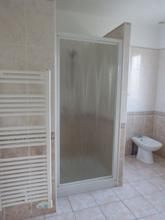 PROCHE SEZANNE - PAVILLON 4 CHAMBRES