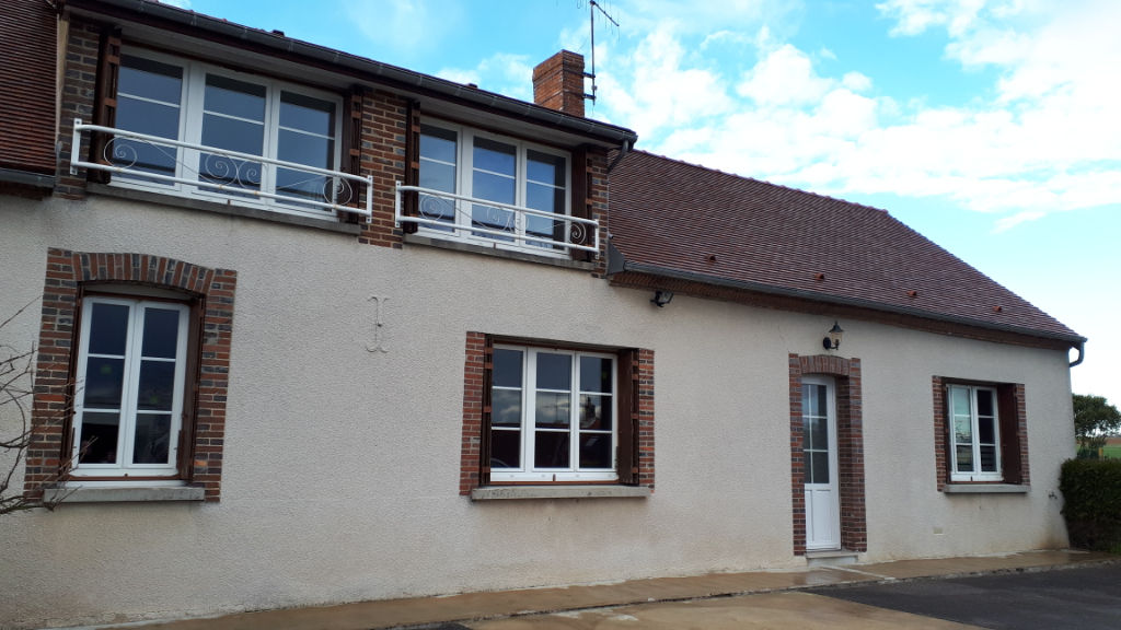 LOCATION MAISON ESTERNAY