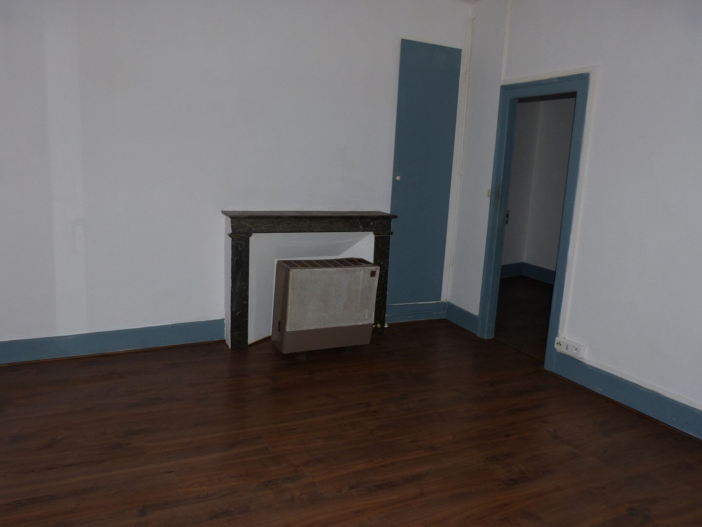 A LOUER  APPARTEMENT - TYPE 2