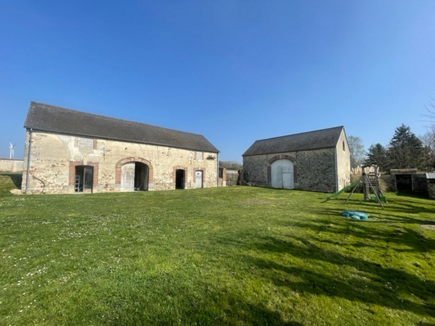 Maison Esclavolles Lurey 7 pièce(s) 189 m2