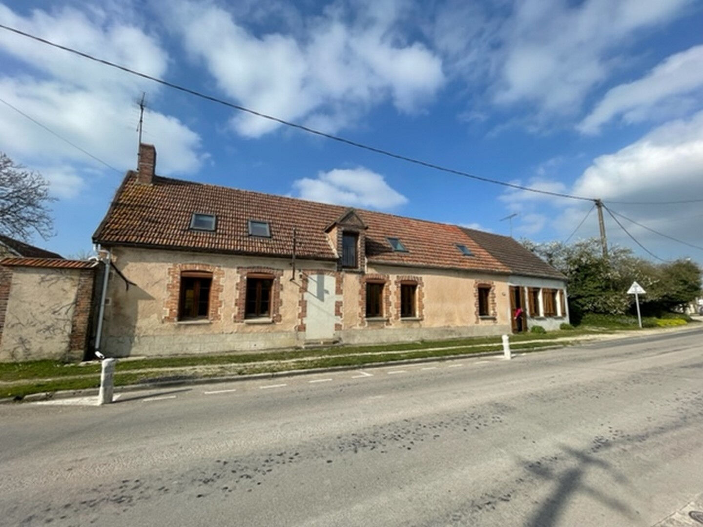 ** EXCLUSIVITE** CHARMANTE MAISON DE 7 PIECES