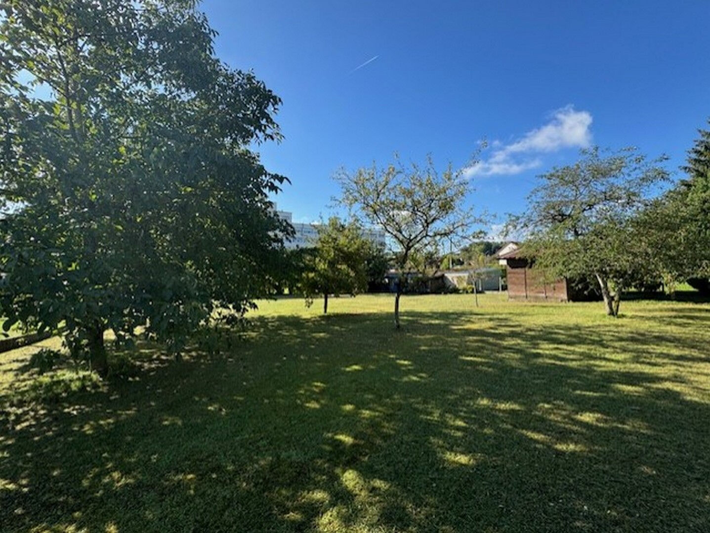 Terrain SEZANNE  1145 m2