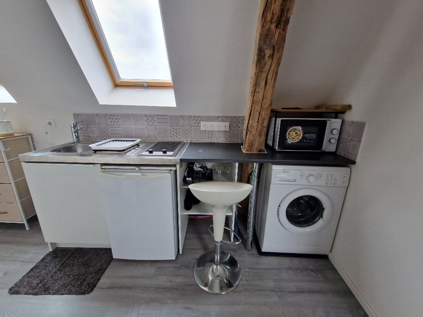 SEZANNE CENTRE VILLE - STUDIO MEUBLE