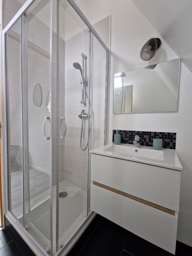 SEZANNE CENTRE VILLE - STUDIO MEUBLE