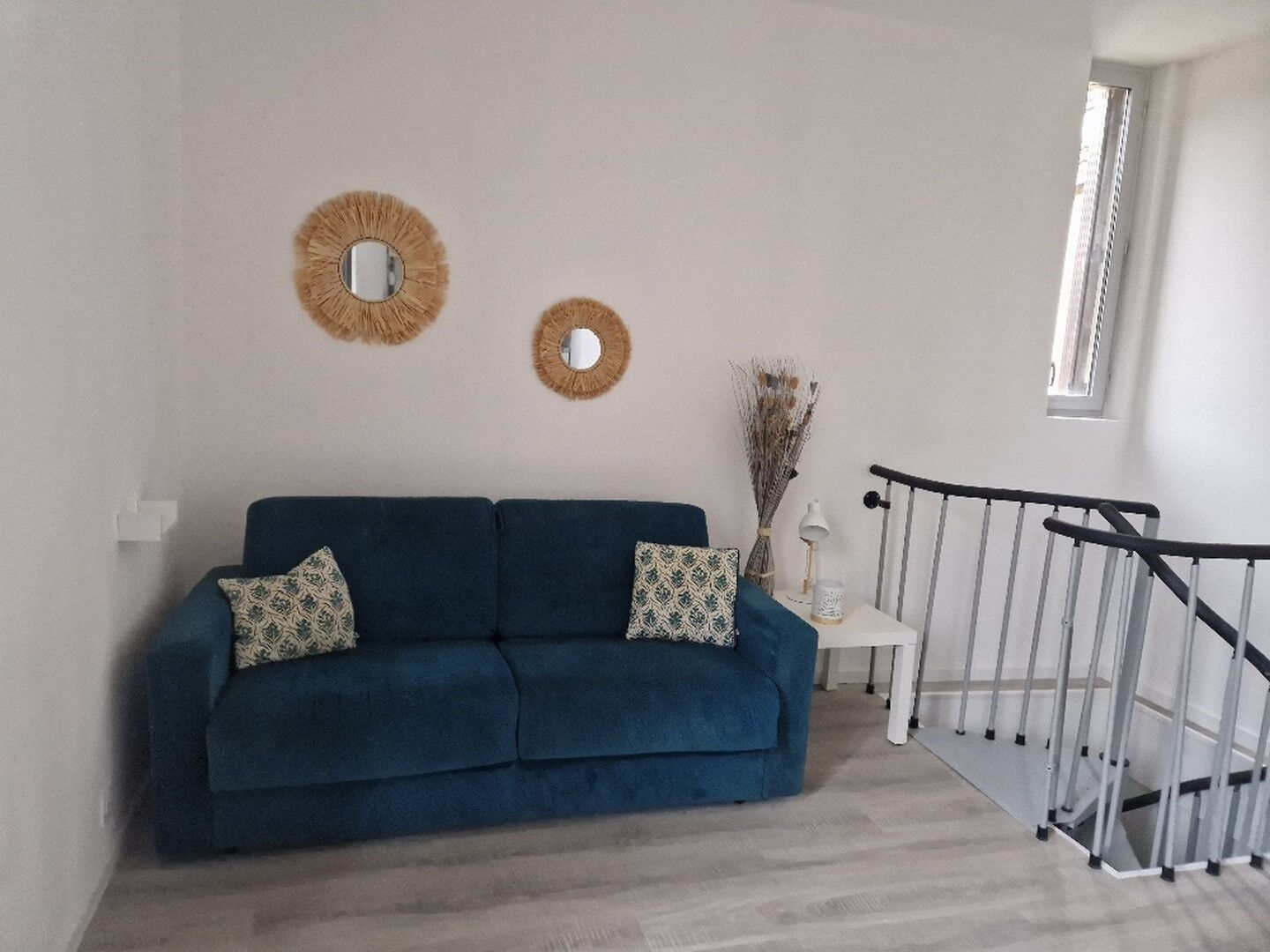 SEZANNE  - Appartement en Duplex Meublé