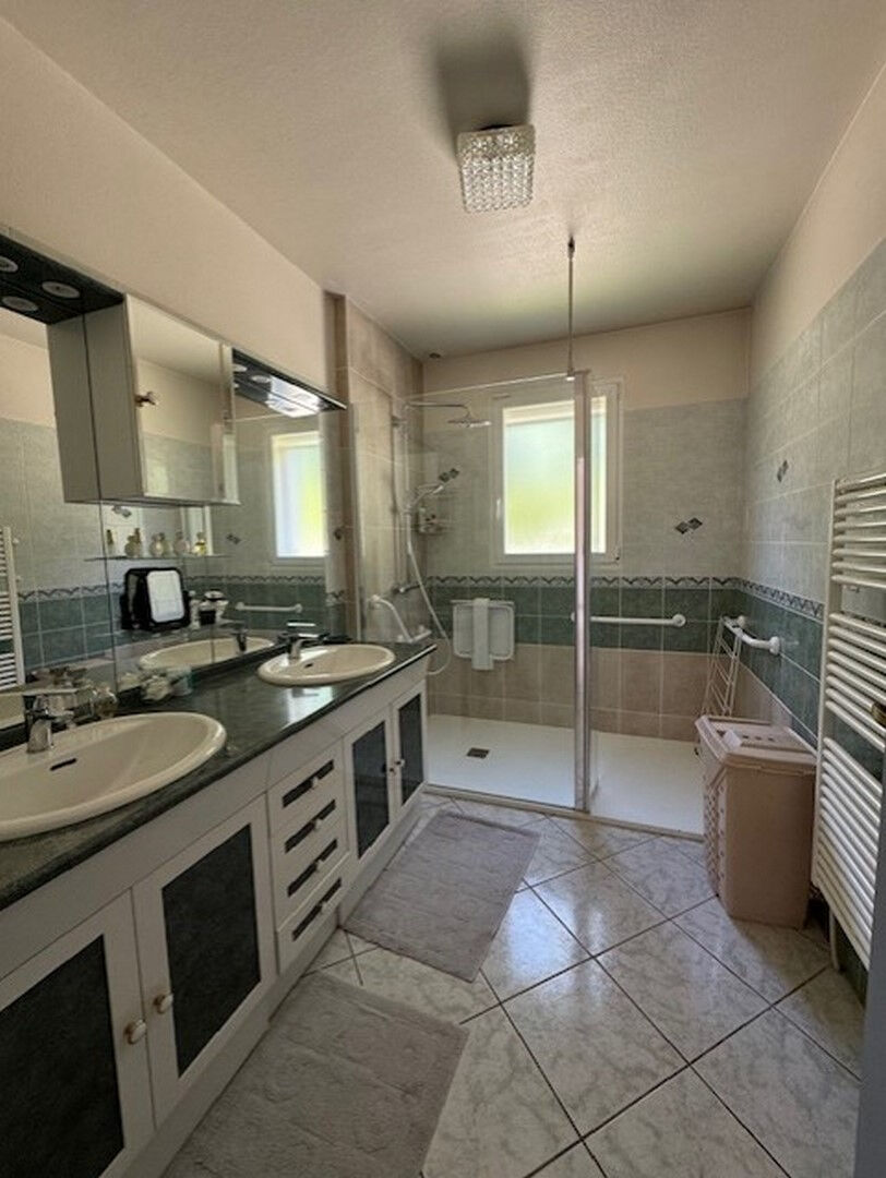 QUARTIER RECHERCHE -Maison 6 pièces à Sézanne -