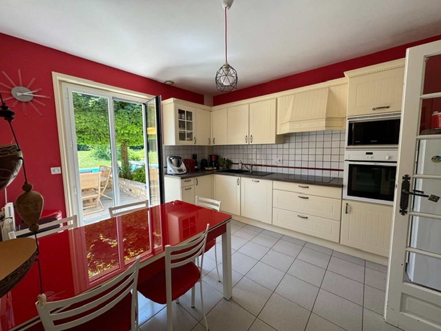 * EXCLUSIVITE * Maison d'exception à vendre de 184 m² avec piscine