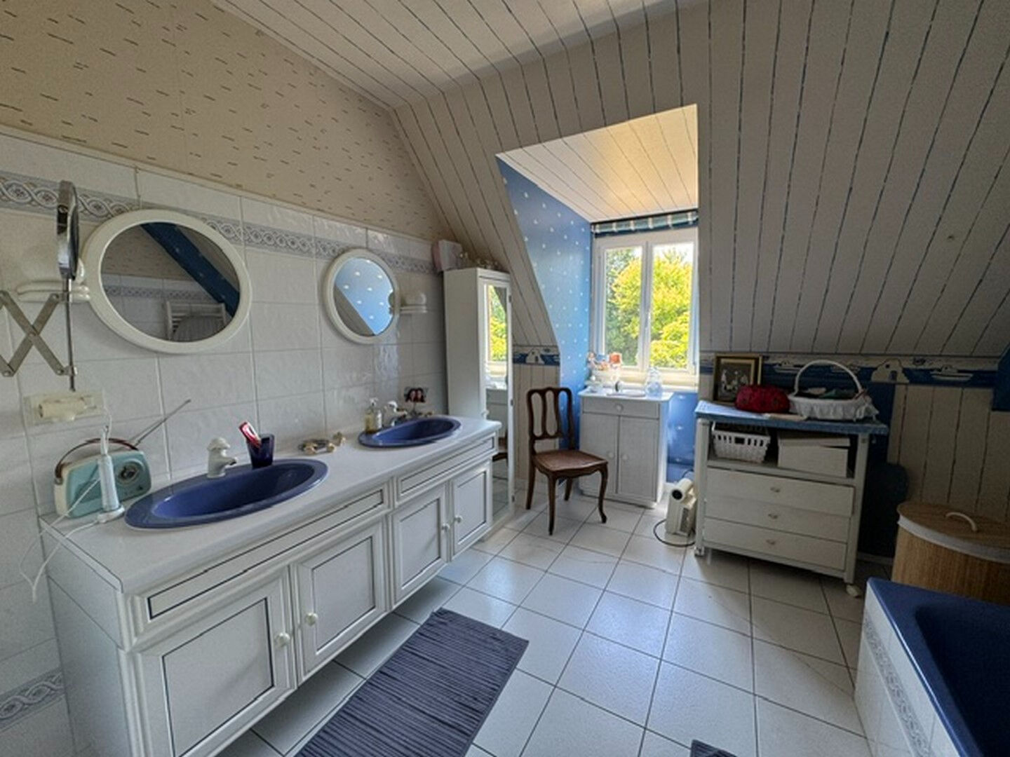 * EXCLUSIVITE * Maison d'exception à vendre de 184 m² avec piscine