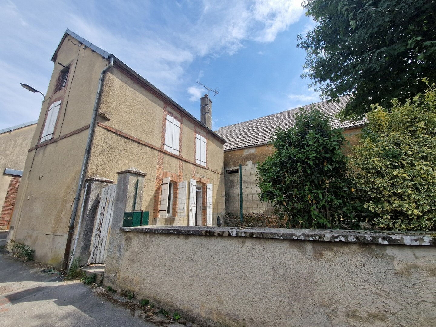 Maison Barbonne Fayel 4 pièce(s) 102.87 m2