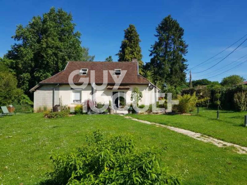 Maison charmante à vendre à Gault-Soigny, havre de paix et de lumière