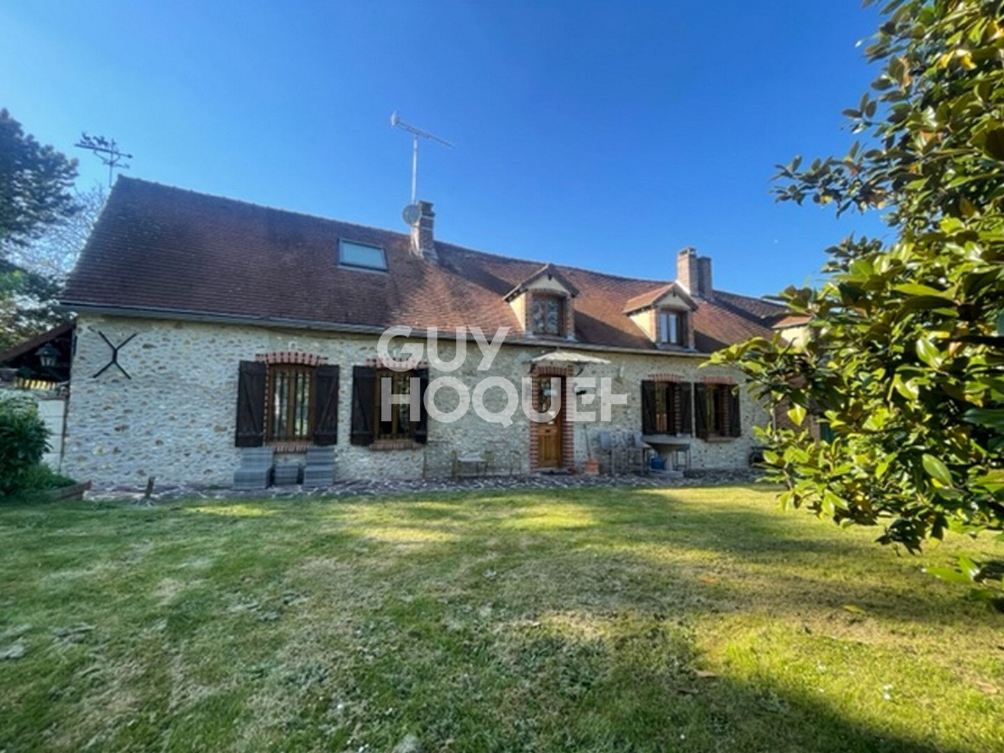 * COUP DE COEUR * TRES BELLE MAISON EN PIERRES PROCHE SEZANNE