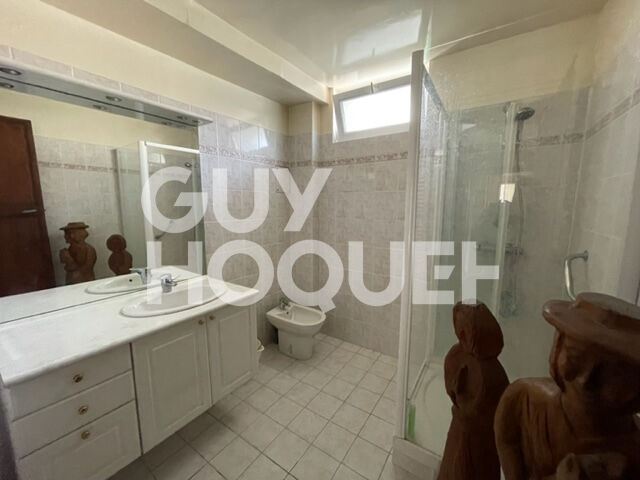 Maison située à Reuves