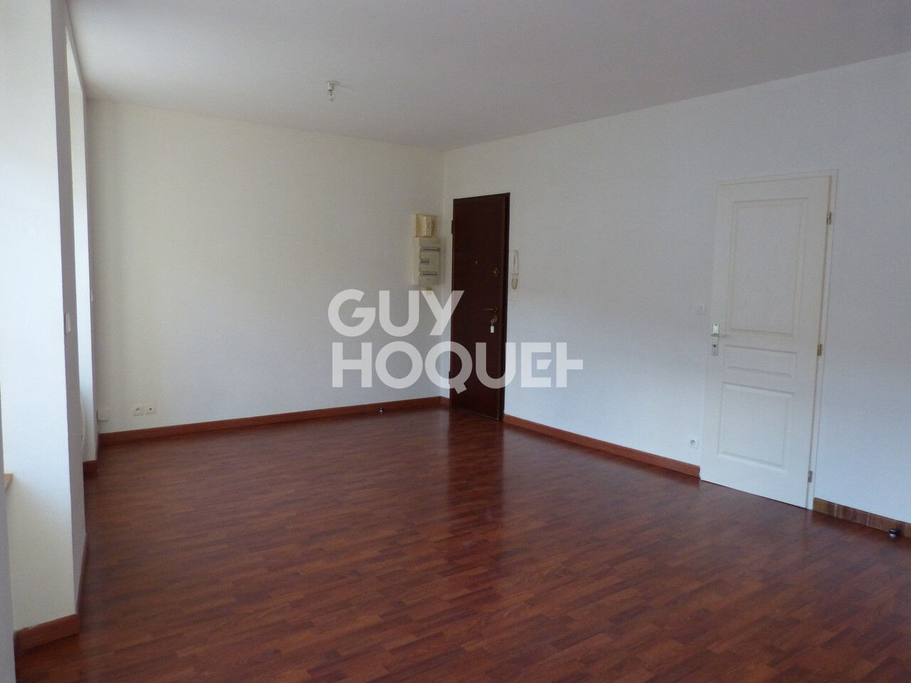 A LOUER ESTERNAY CENTRE VILLE - TYPE 2