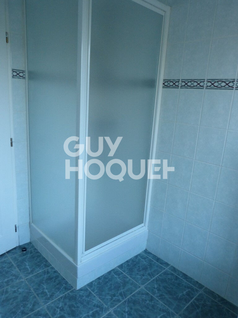 A LOUER ESTERNAY CENTRE VILLE - TYPE 2