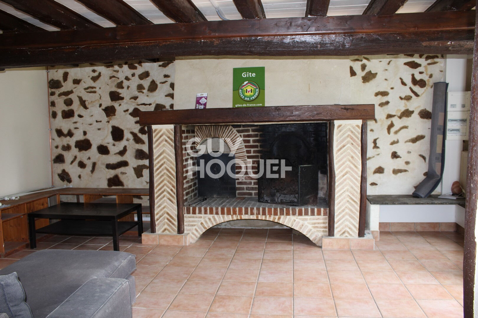 LA CELLE SOUS CHANTEMERLE : maison de 5 pièces (110 m²) à vendre