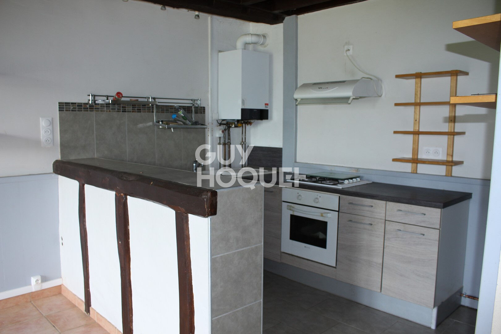 LA CELLE SOUS CHANTEMERLE : maison de 5 pièces (110 m²) à vendre