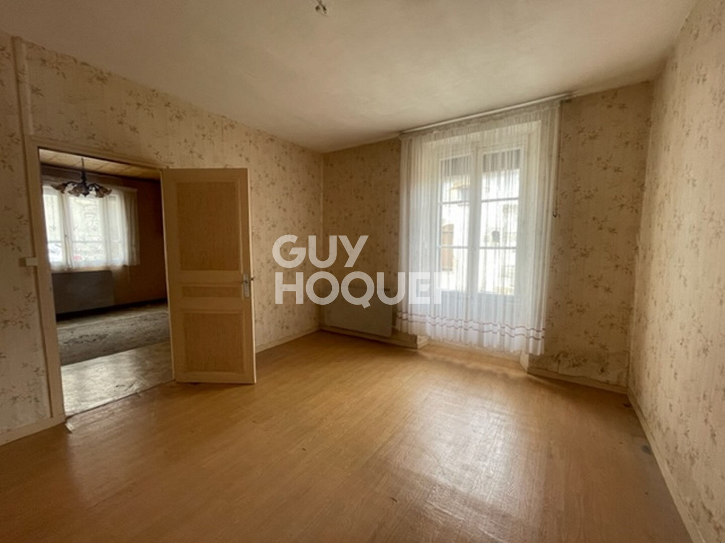 BROYES : maison de 4 pièces avec jardin indépendant