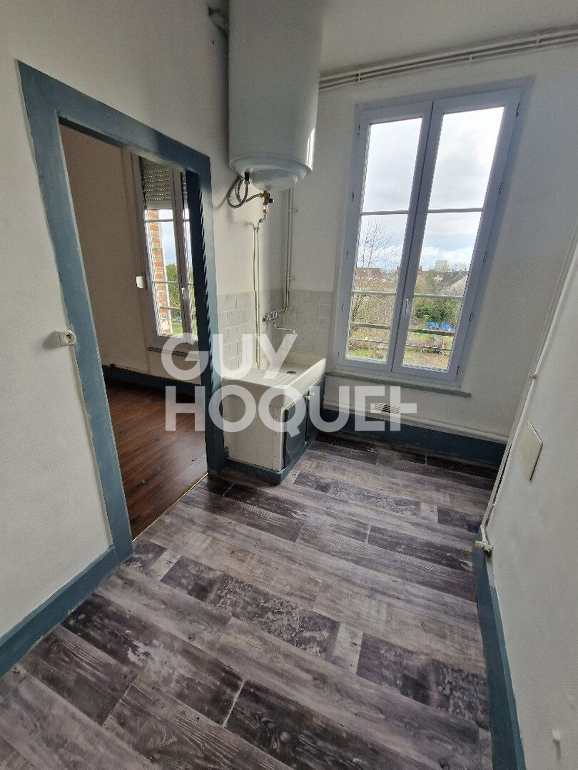 SEZANNE A LOUER  APPARTEMENT - TYPE 2