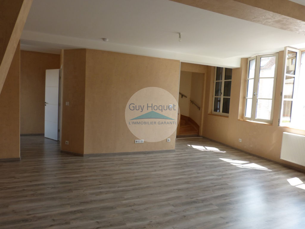 SEZANNE ** A LOUER DUPLEX **