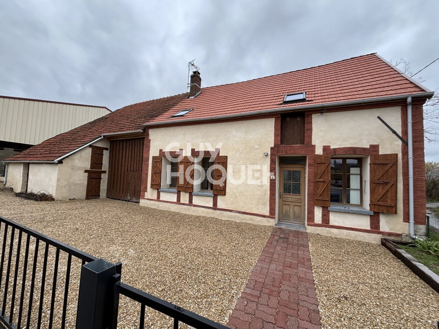 Maison à vendre à Broussy le Grand - 4 chambres