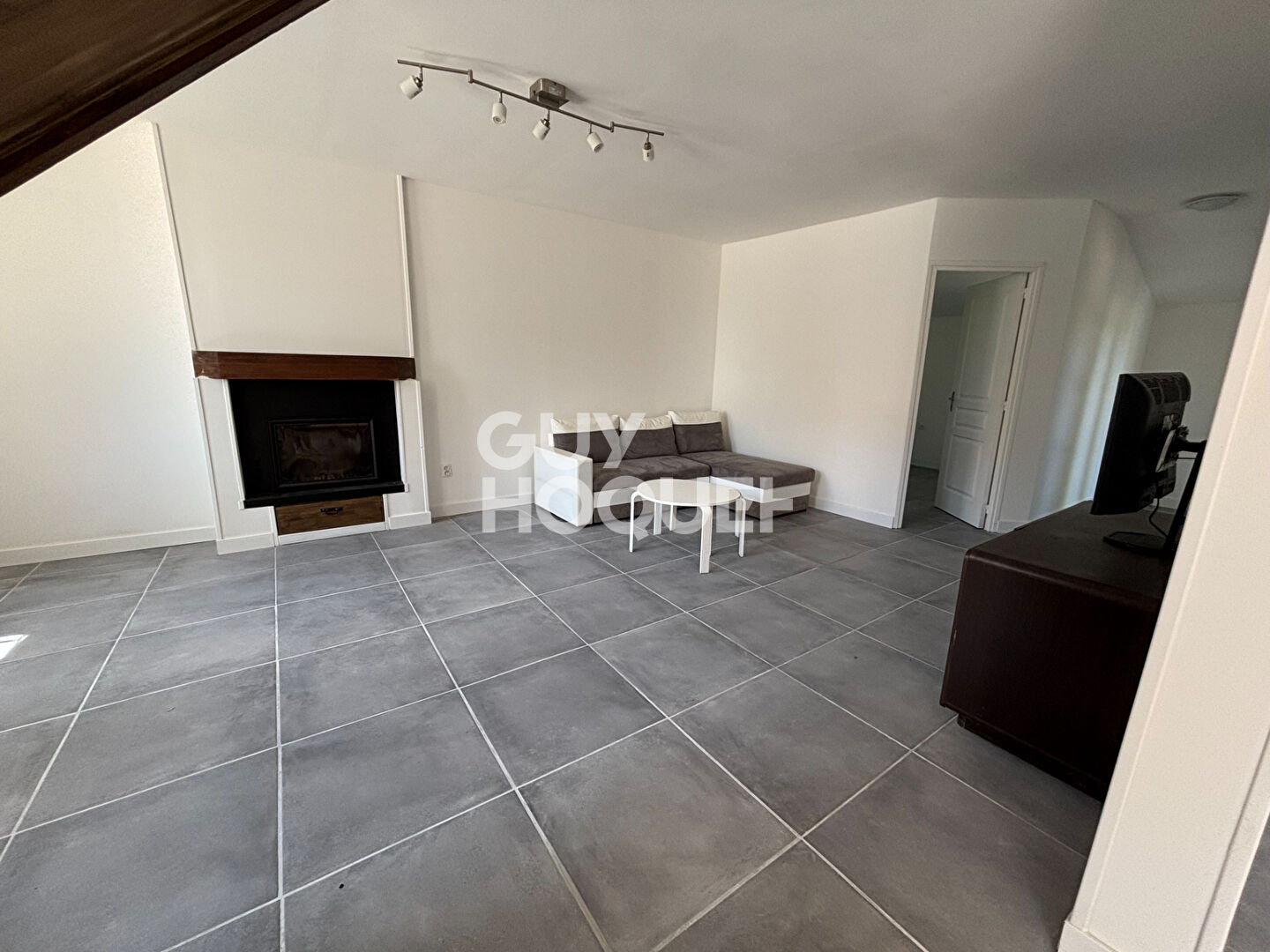 Maison à vendre à Broussy le Grand - 4 chambres
