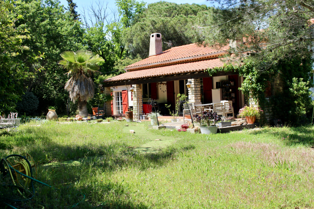 Maison à vendre Six Fours Les Plages 5 pièces 4225m2 terrain