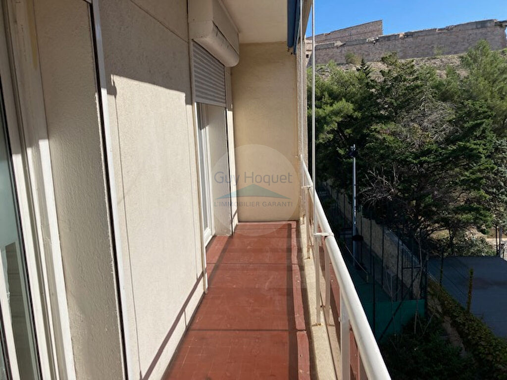 A vendre Appartement T3  à MARSEILLE 85m2