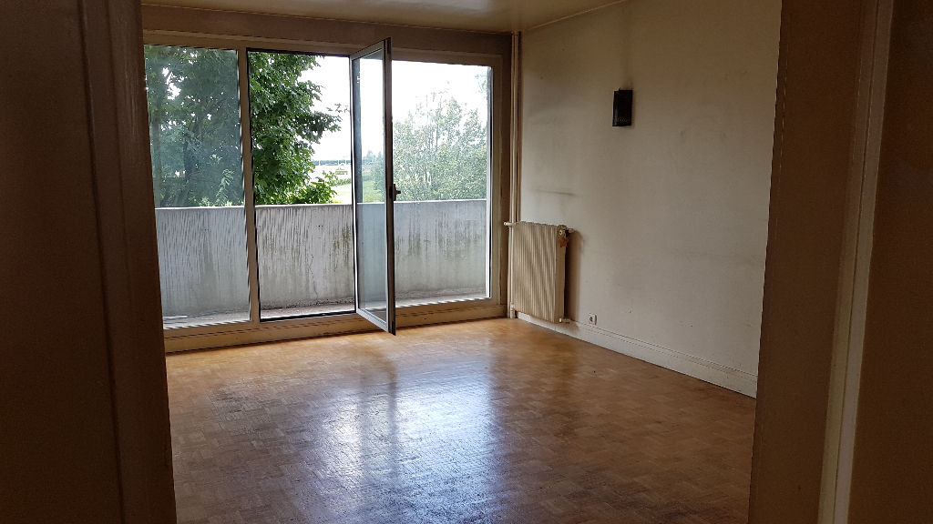 Appartement d'environ 69 m² à vendre à SOISY SOUS MONTMORENCY (95230).